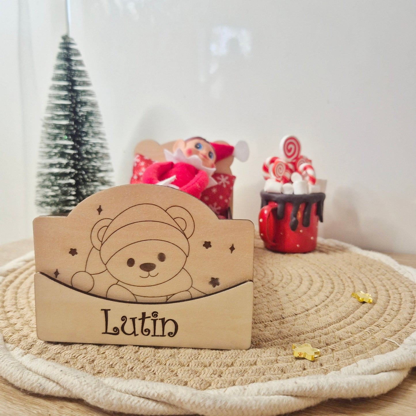 Lit pour lutins ourson – Meuble miniature LUKEA - Alonaly