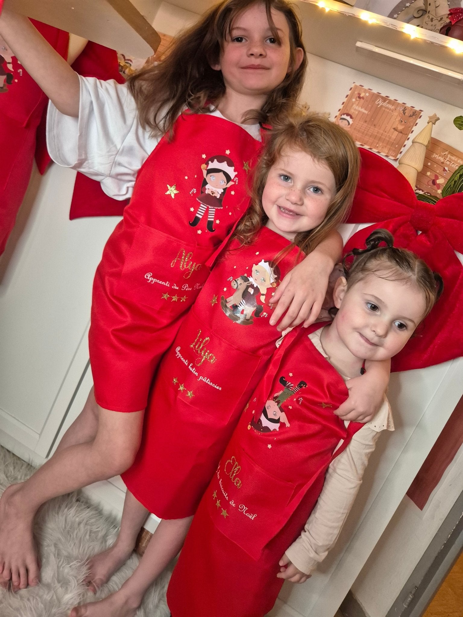 Tablier enfant rouge de Noël personnalisé - Alonaly