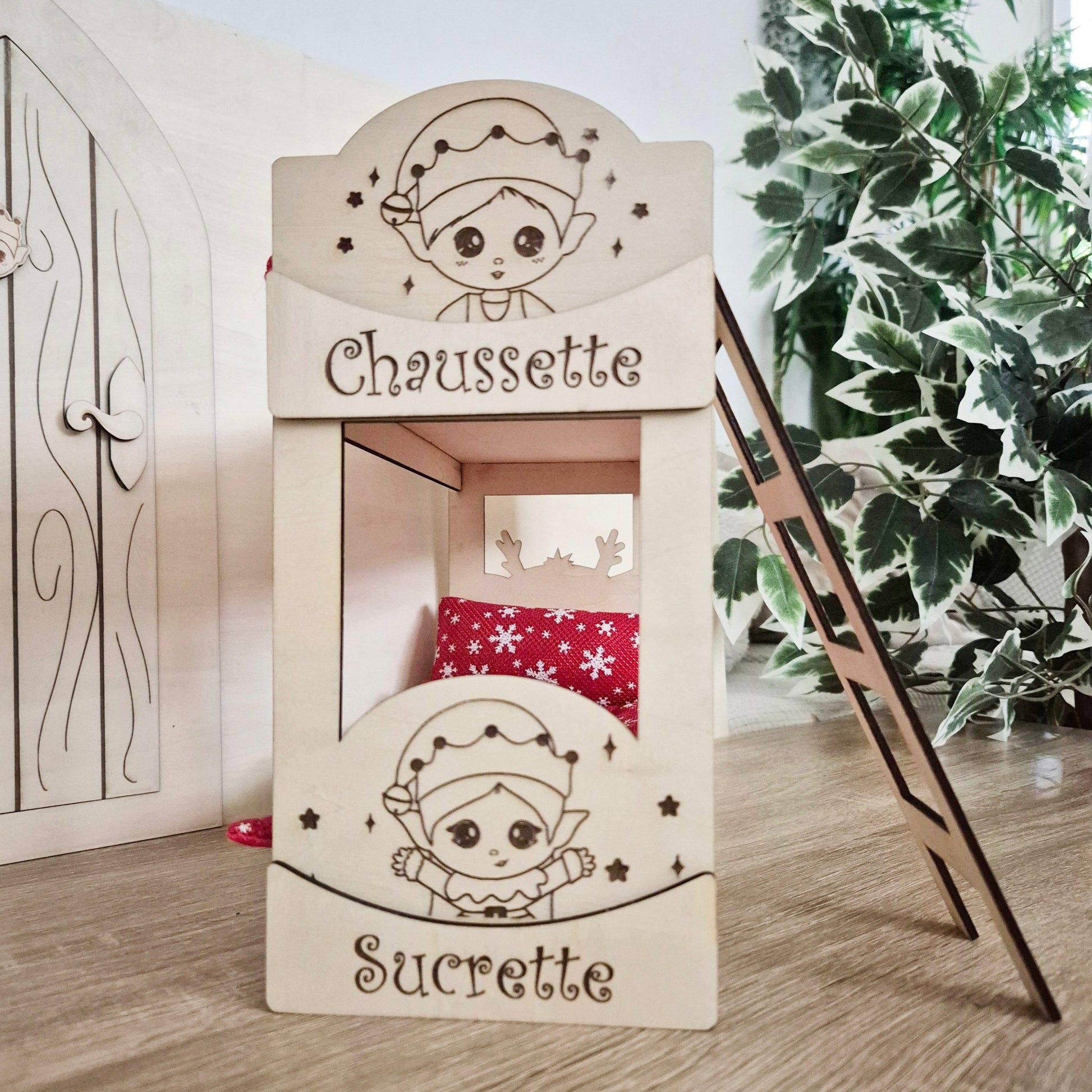 Lit superposé pour lutins – Meuble taille réel LUKEA avec colis magique de Noël - Alonaly