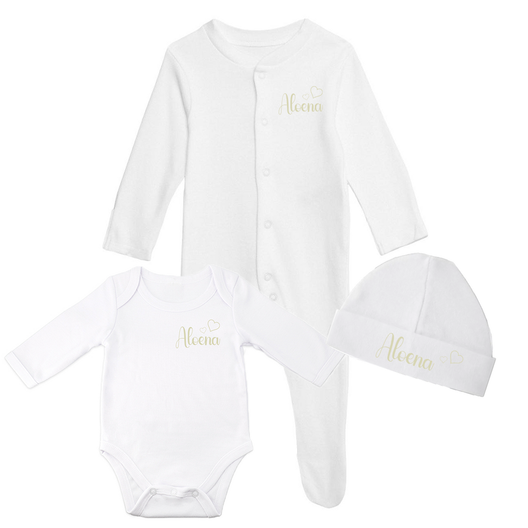 Tenue de naissance à personnaliser Coeur